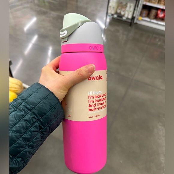 Owala 42 oz Color Drop Freesip Stainless Steel Water Bottle Serene Hot Pink - Picture 2 of 4